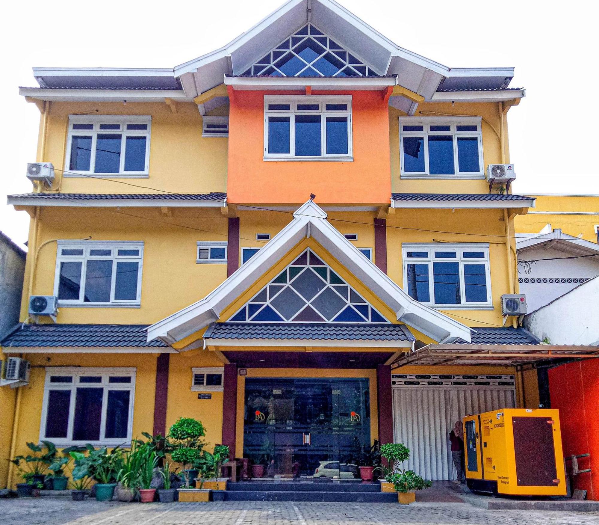 Urbanview Hotel Pondok Anggun Yogyakarta By Reddoorz Maguwo Luaran gambar