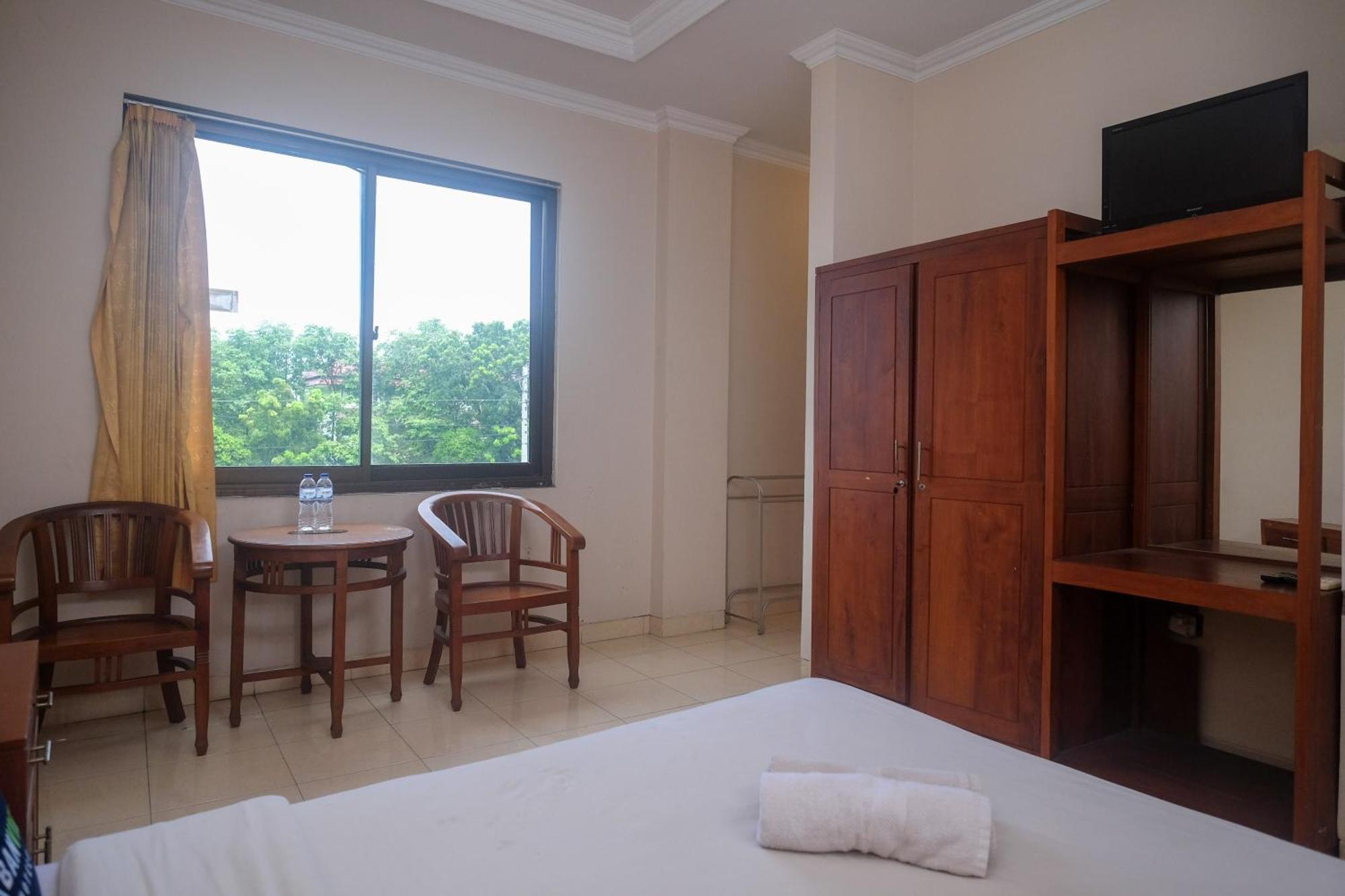 Urbanview Hotel Pondok Anggun Yogyakarta By Reddoorz Maguwo Luaran gambar