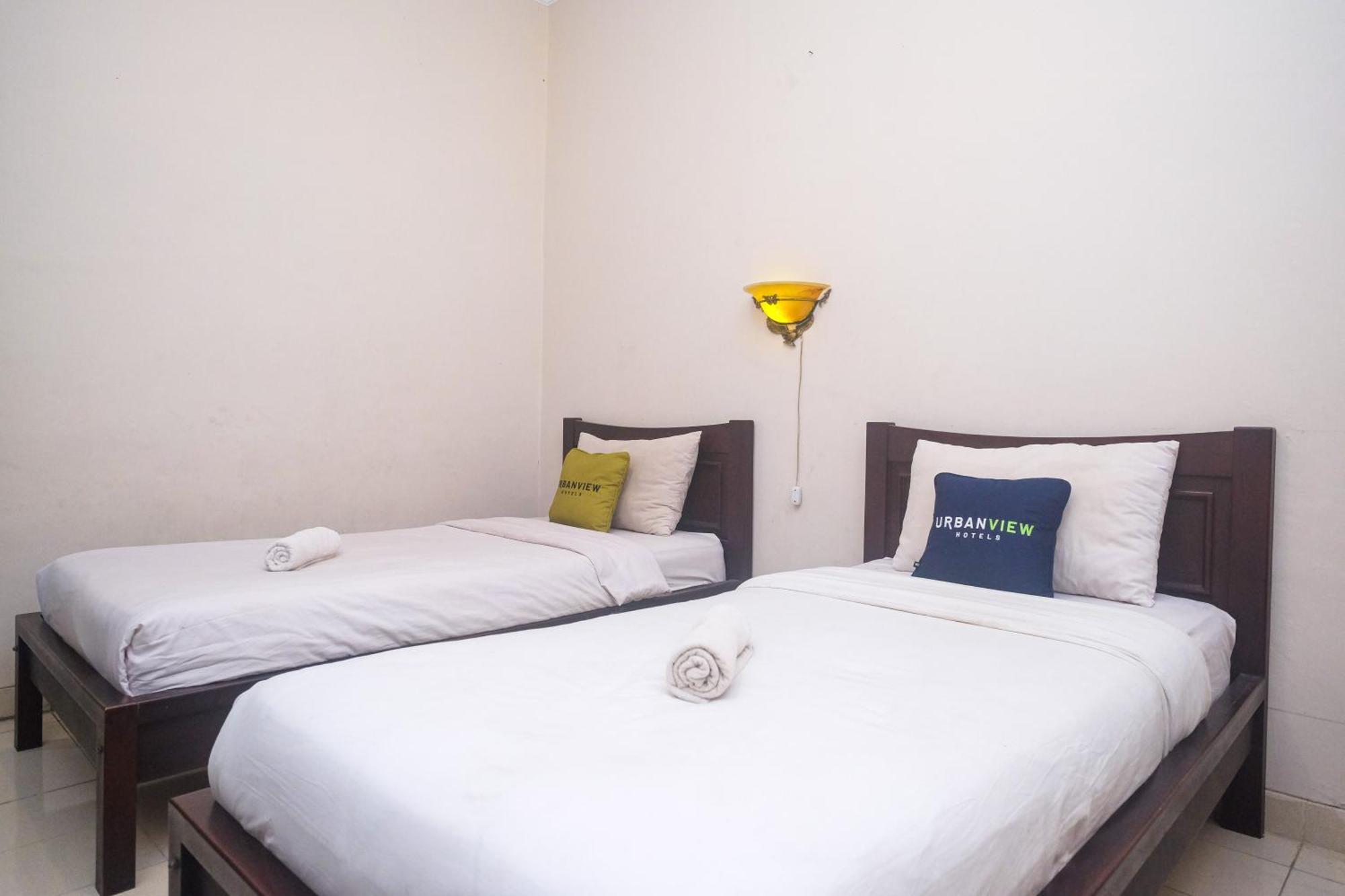 Urbanview Hotel Pondok Anggun Yogyakarta By Reddoorz Maguwo Luaran gambar