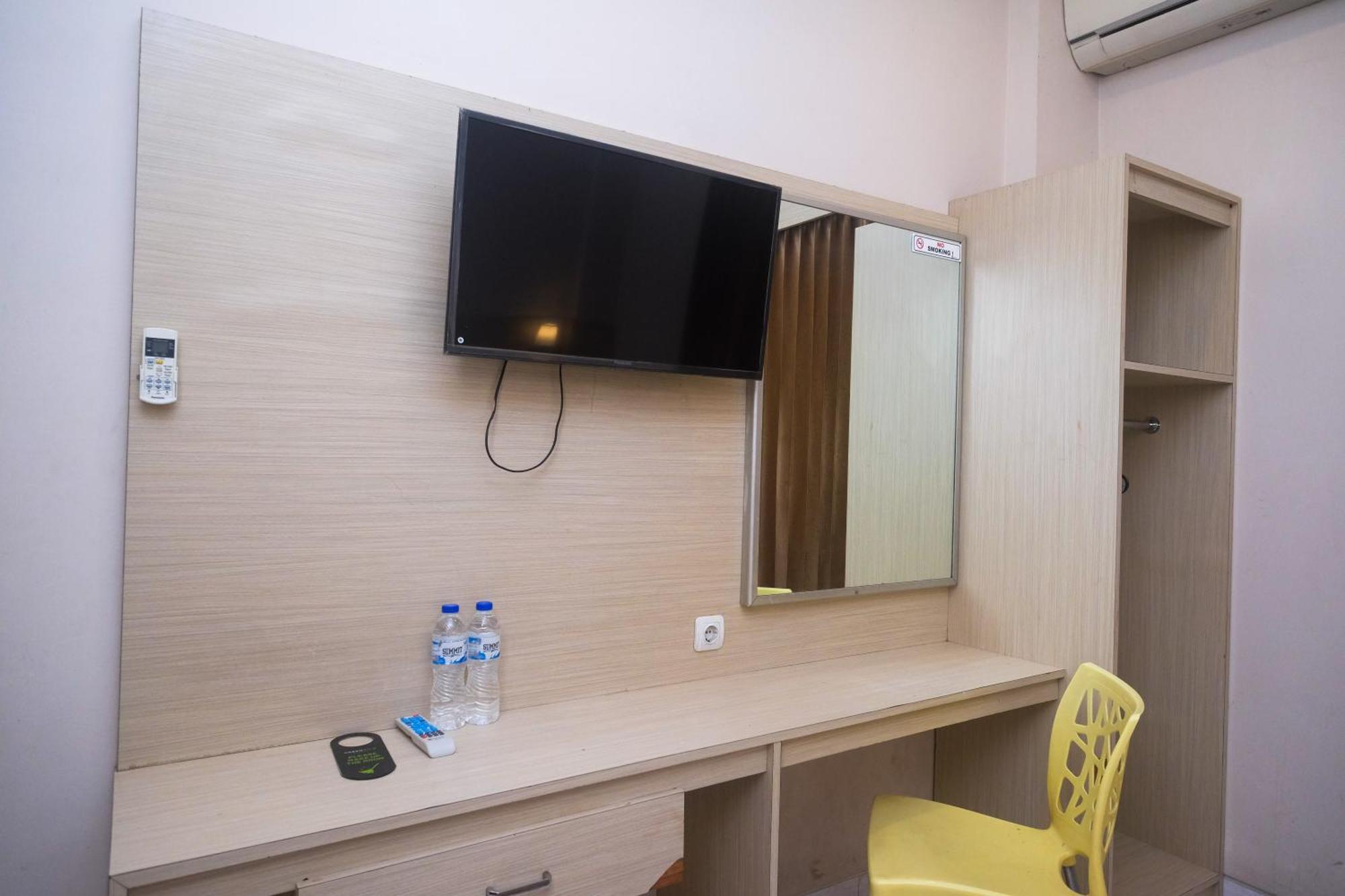 Urbanview Hotel Pondok Anggun Yogyakarta By Reddoorz Maguwo Luaran gambar