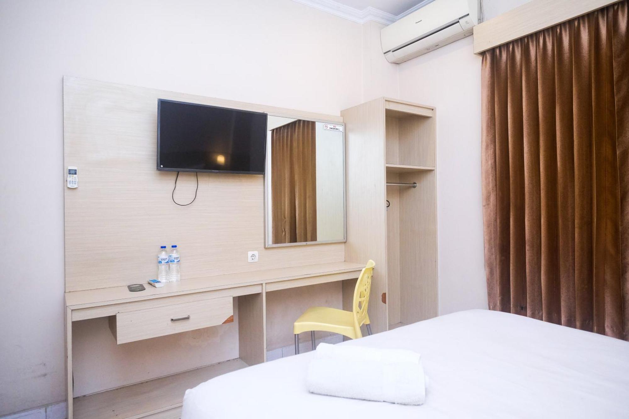 Urbanview Hotel Pondok Anggun Yogyakarta By Reddoorz Maguwo Luaran gambar